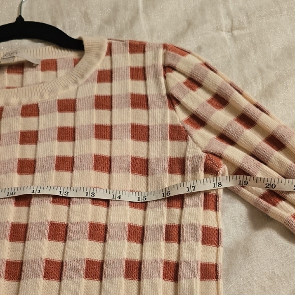 Wool LOFT Cream and Red Checkered Sweater - Picture 9 of 15